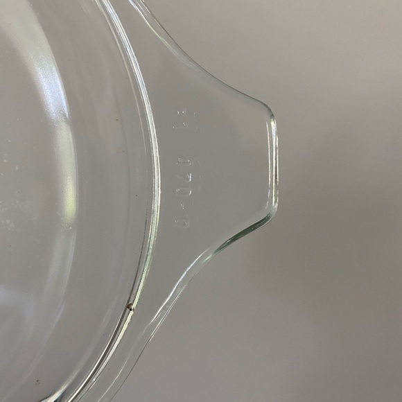 Pyrex Glass Lid - Picture 2 of 4